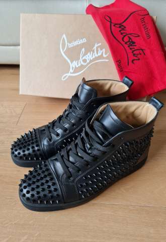 https://www.vipluxury.sk/Christian Louboutin Louis Spikes high-top sneakers 42