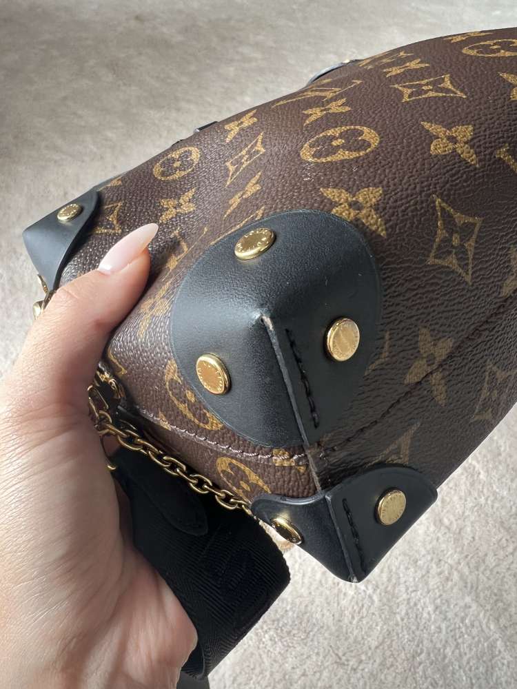 Louis Vuitton Petite Malle Souple