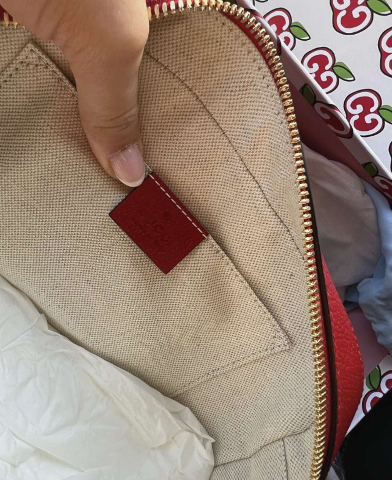 Gucci Apple red leather bag