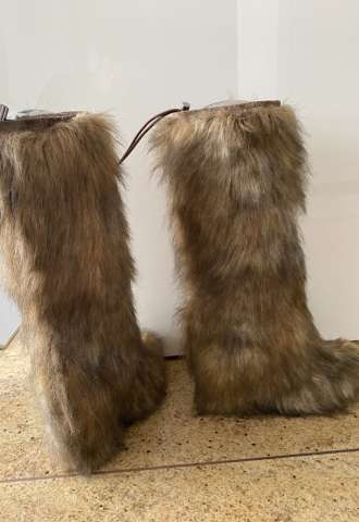 https://www.vipluxury.sk/Prada winter fur boots