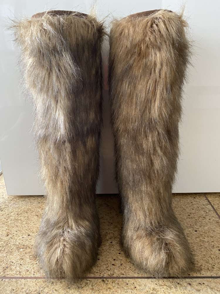 Prada winter fur boots