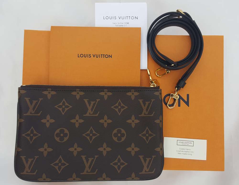 Shop Louis Vuitton DOUBLE V 2022-23FW Double Zip Pochette (M69203