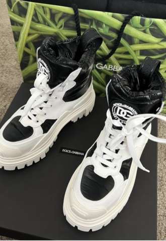 https://www.vipluxury.sk/Dolce & Gabbana boots