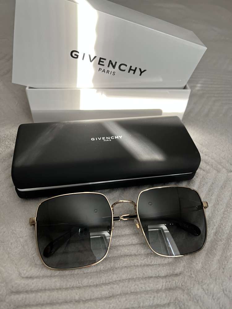 Givenchy Slnečné okuliare