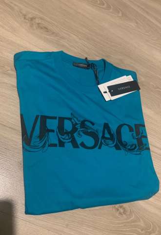 https://www.vipluxury.sk/Versace tričko
