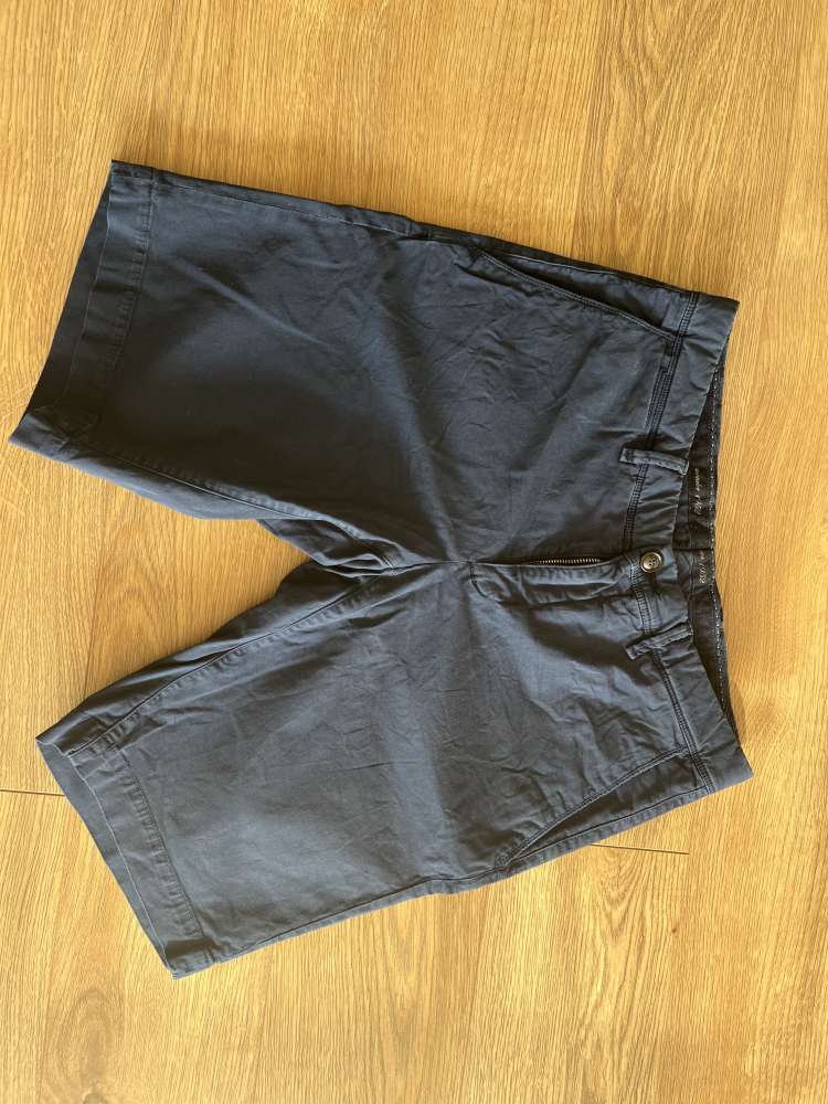 Moncler shorts XS