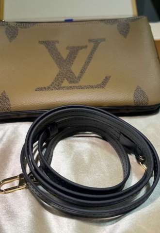 https://www.vipluxury.sk/Louis Vuitton Double Pochette