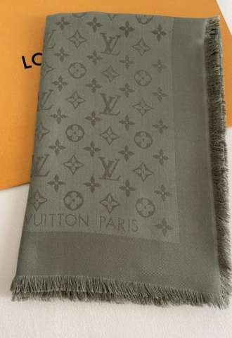 https://www.vipluxury.sk/Louis Vuitton satka