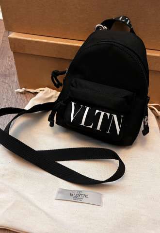 https://www.vipluxury.sk/Valentino  mini ruksak