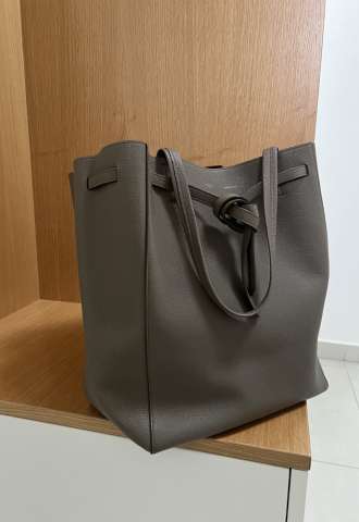 https://www.vipluxury.sk/Celine Cabas Phantom medium bag