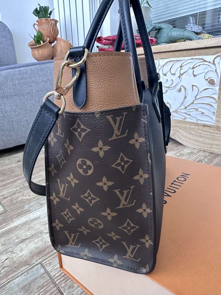 Louis Vuitton on My Side PM Black + Calf Leather