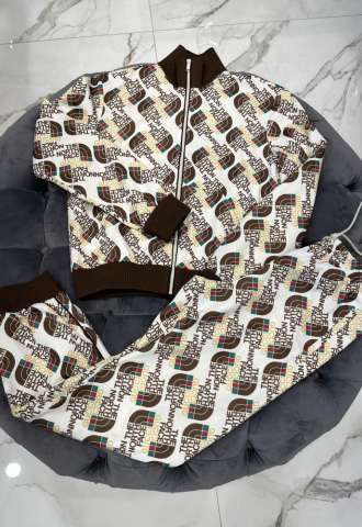https://www.vipluxury.sk/Gucci x North Face suprava