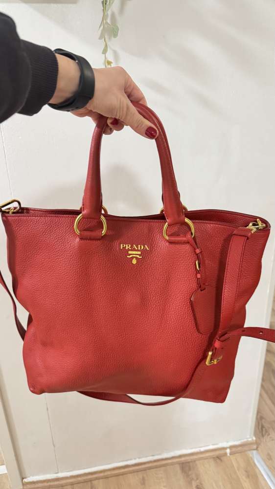 Prada Shopper červená