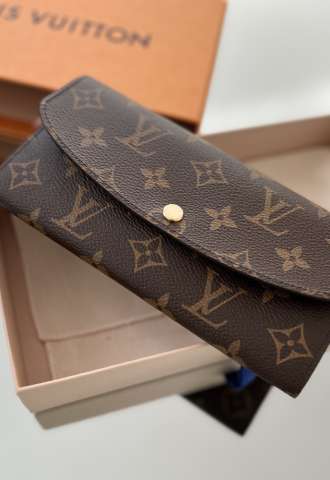 https://www.vipluxury.sk/Louis Vuitton Emilie penazenka
