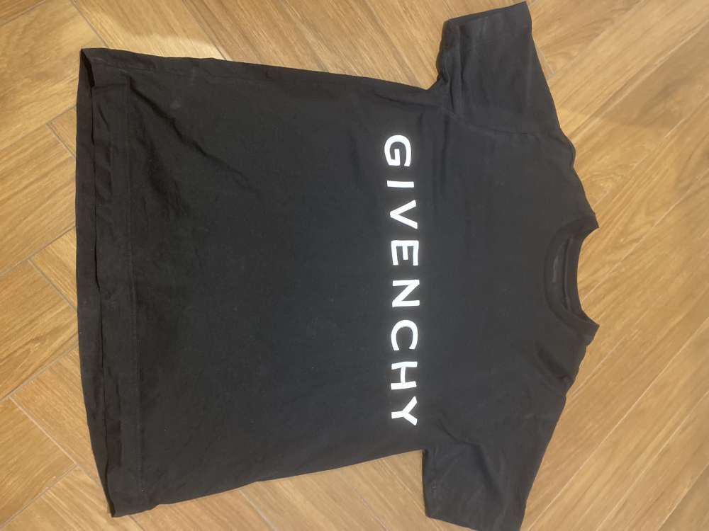 Givenchy pánske tričko