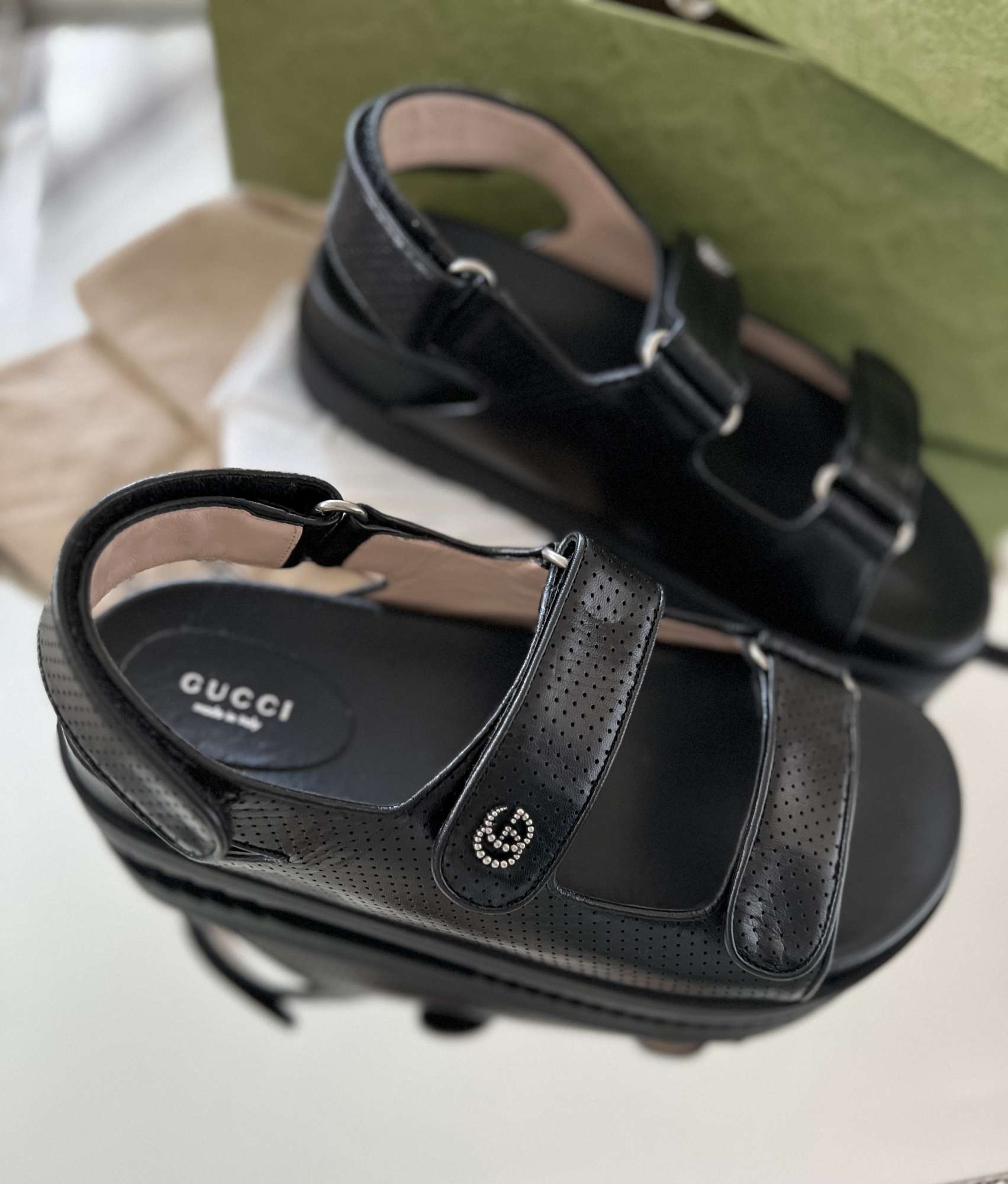 Gucci damske kozene sandale velkost 39