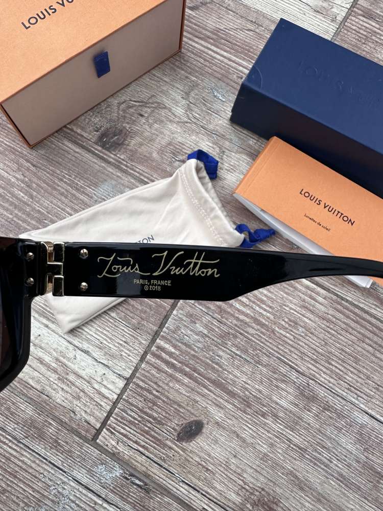 LOUIS VUITTON Acetate 1.1 Millionaires Sunglasses Z1165W Black 387526
