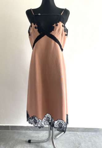 https://www.vipluxury.sk/Gucci šaty