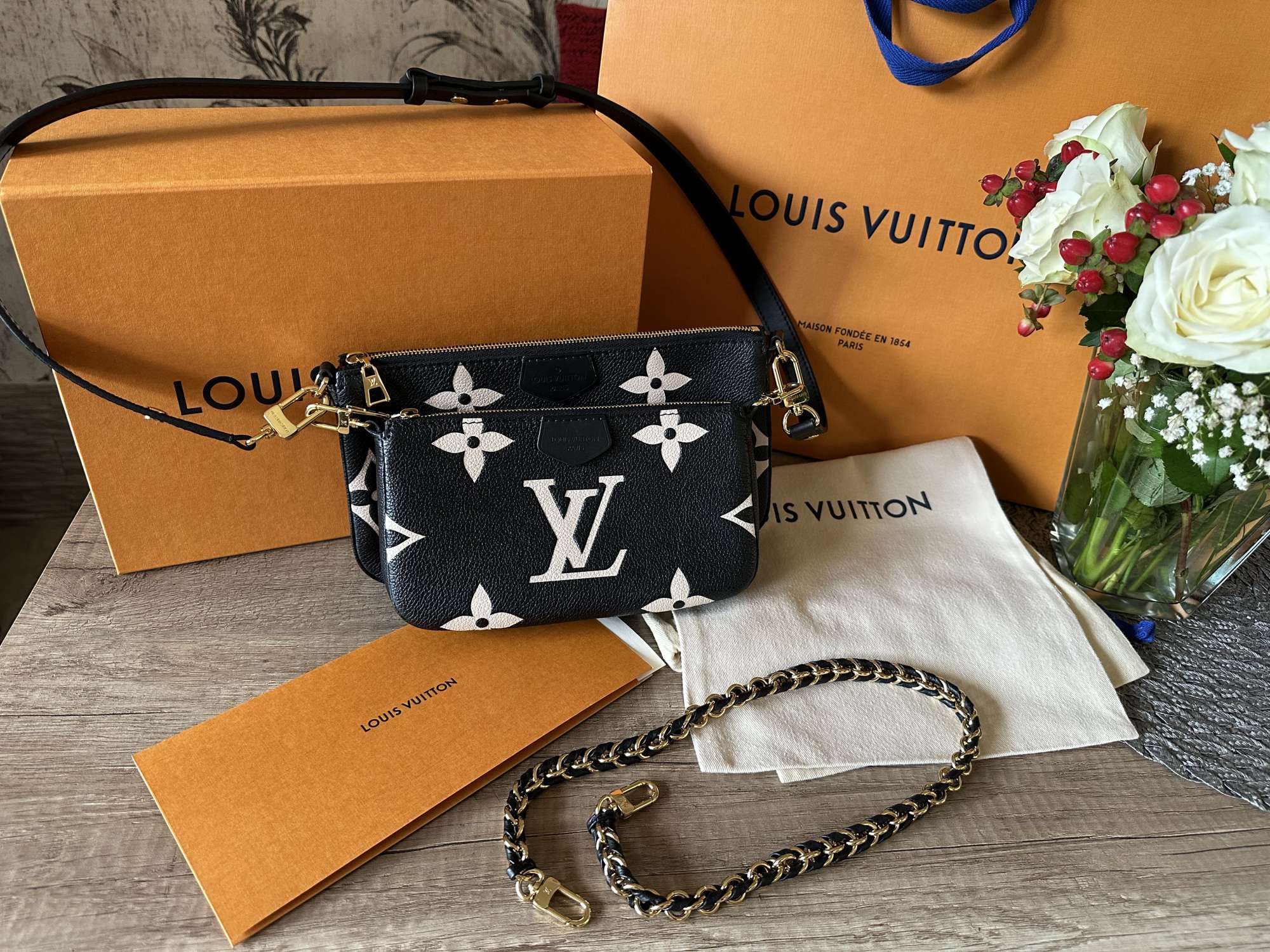 Louis Vuitton Multi Pochette Accessoires