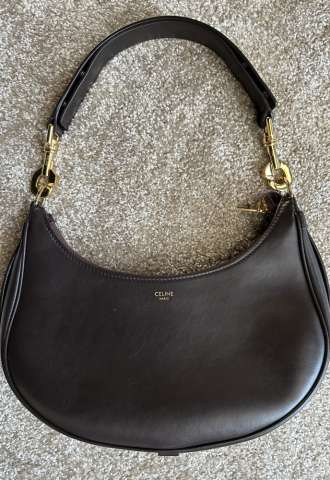 https://www.vipluxury.sk/Celine ava leather handbag kabelka
