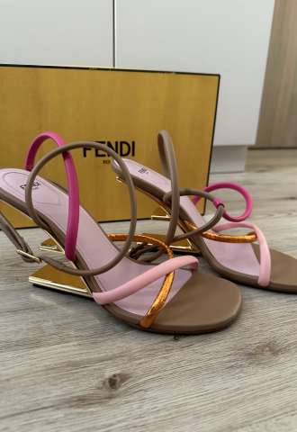 https://www.vipluxury.sk/Fendi First Heeled Strappy Sandals
