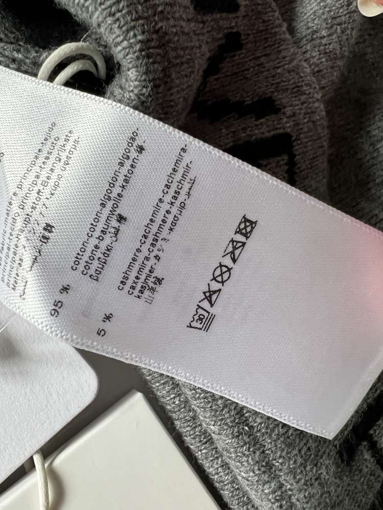 Givenchy ciapocka pre dietatko