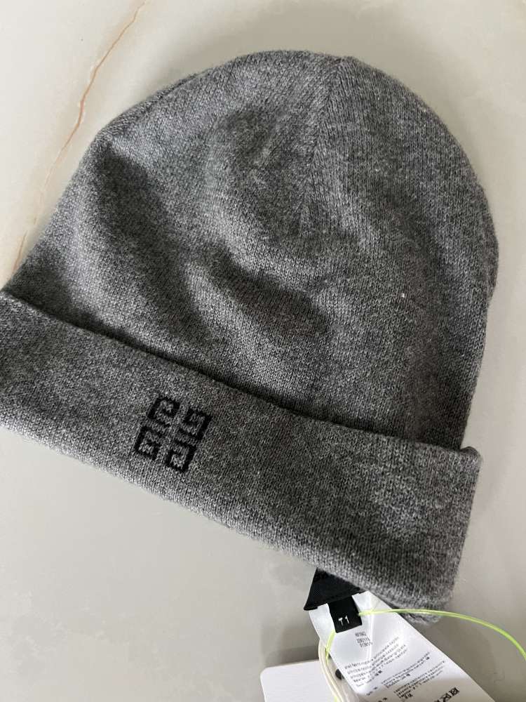 Givenchy ciapocka pre dietatko