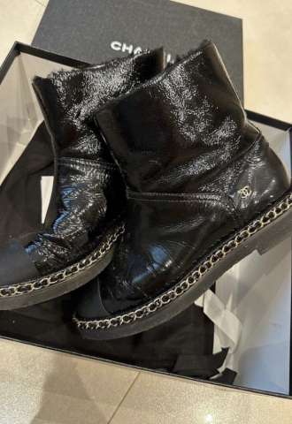 https://www.vipluxury.sk/Chanel boots