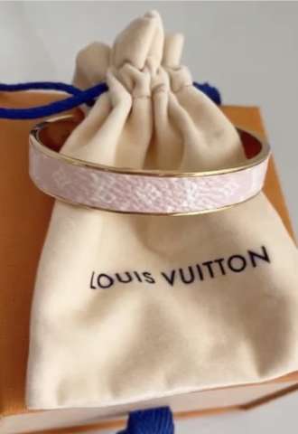 https://www.vipluxury.sk/Louis Vuitton naramok
