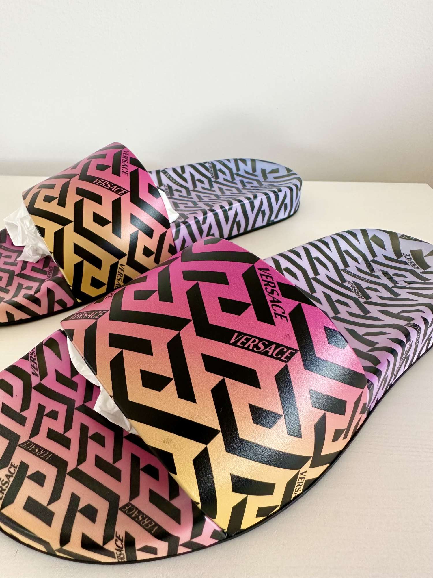 Versace slapky multicolor ruzove