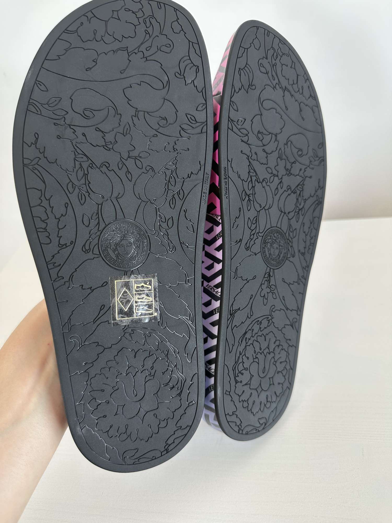 Versace slapky multicolor ruzove