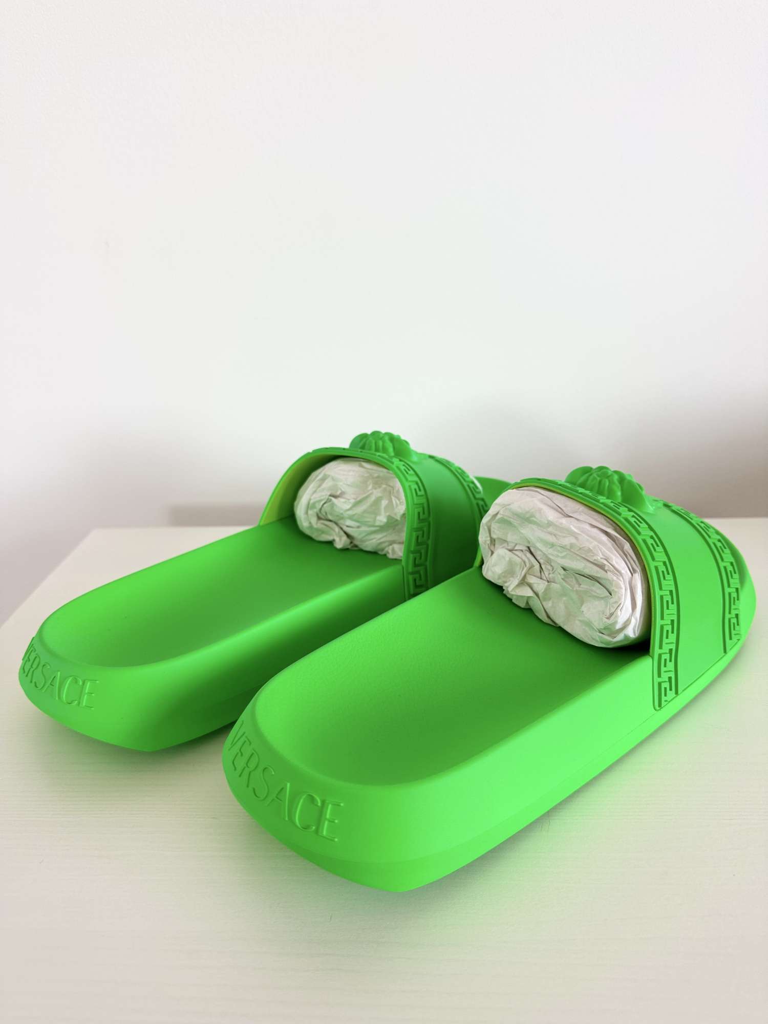 Versace slapky lime