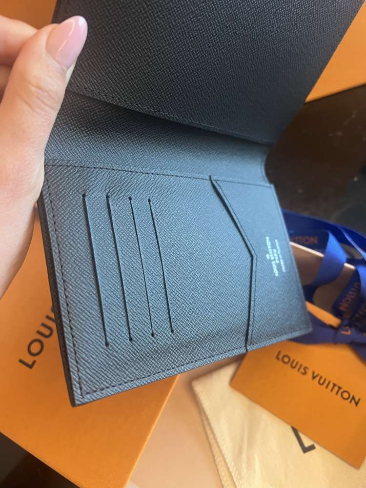 Louis Vuitton obal na pas