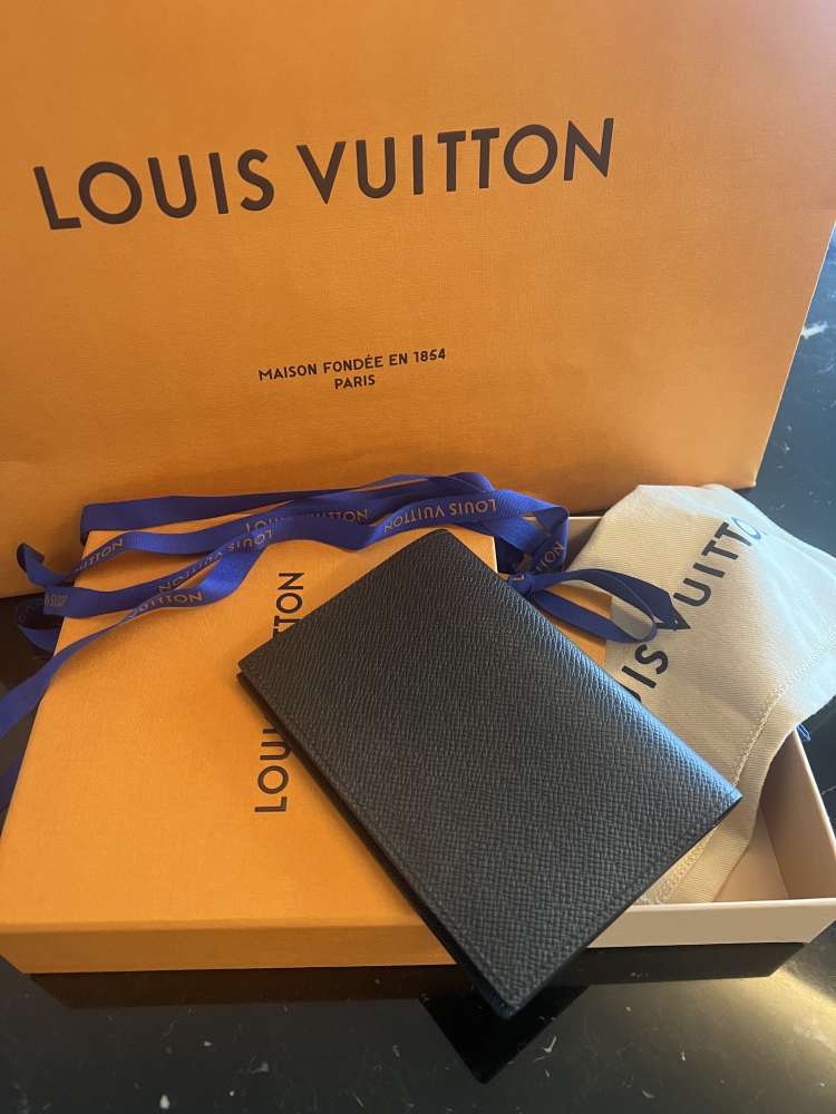 Louis Vuitton obal na pas
