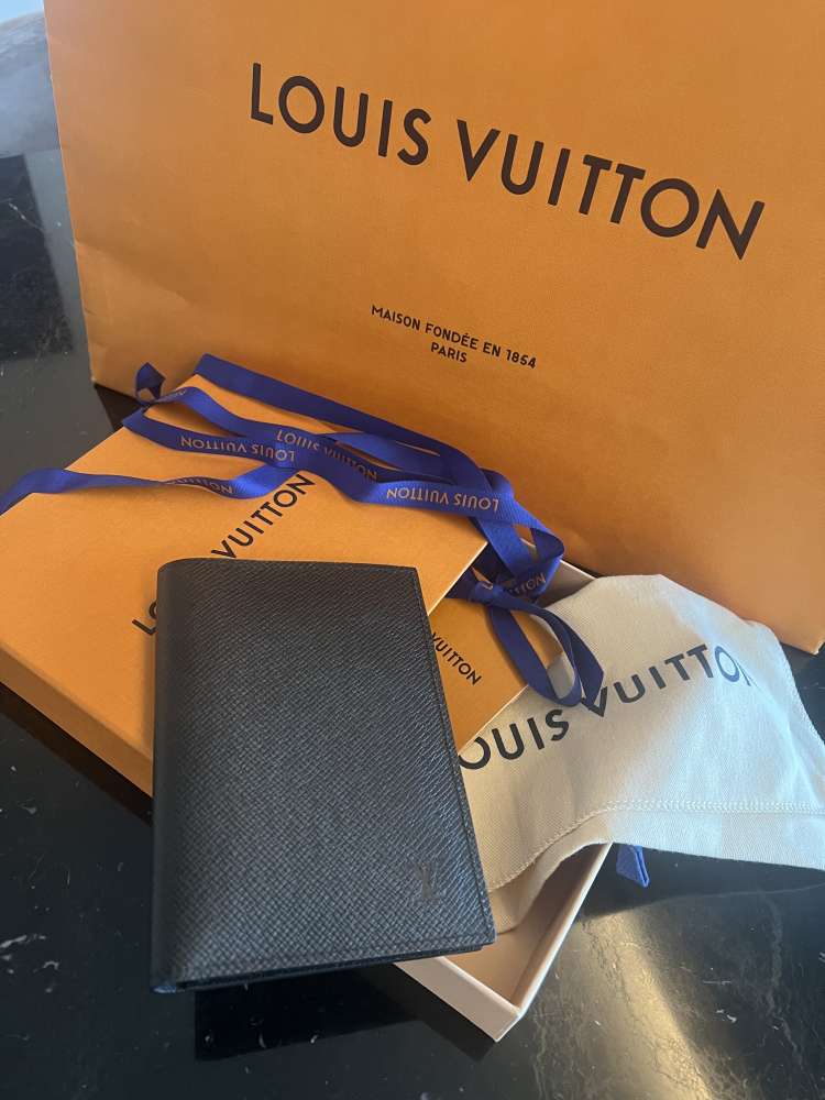 Louis Vuitton obal na pas