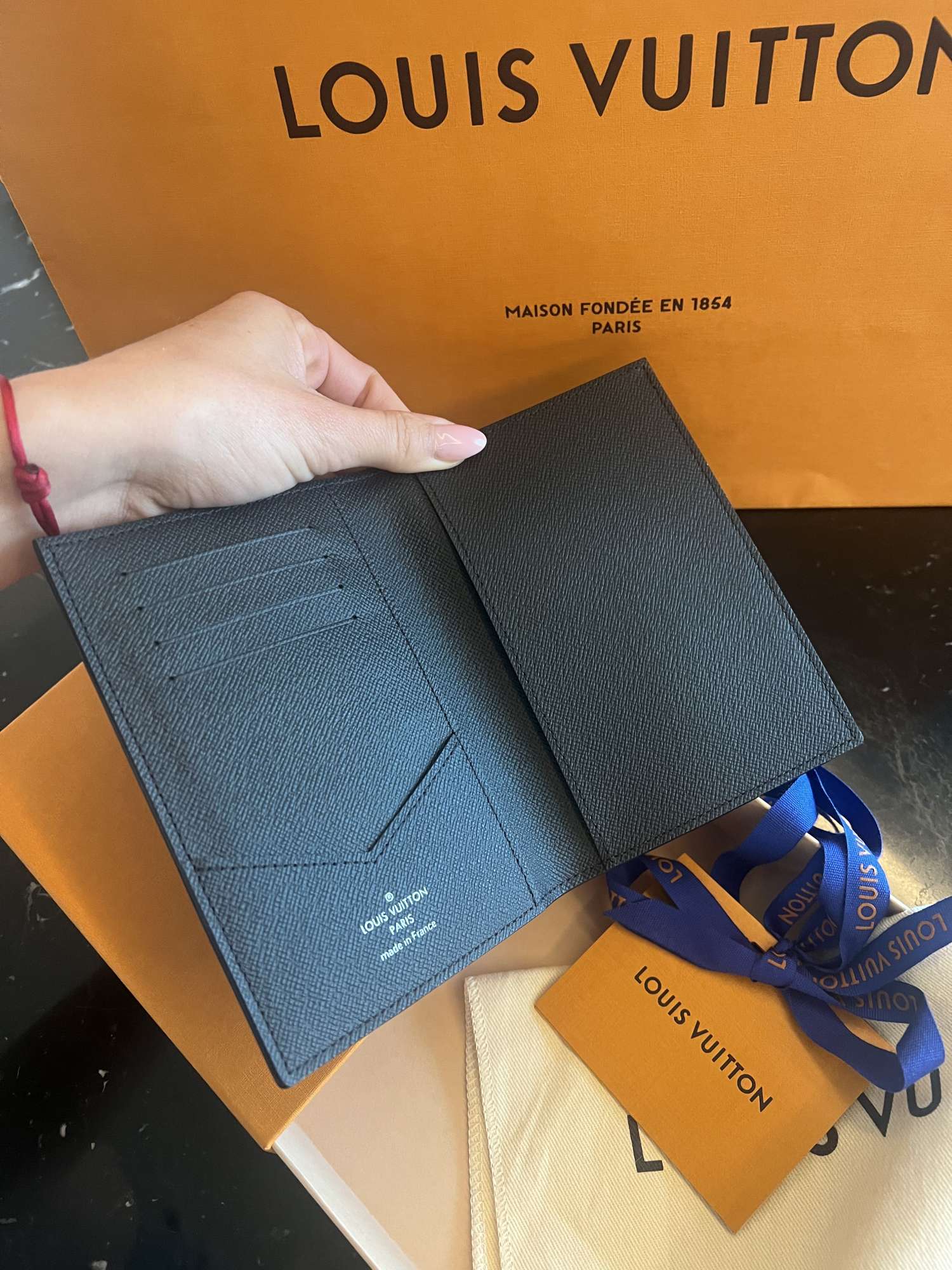 Louis Vuitton obal na pas