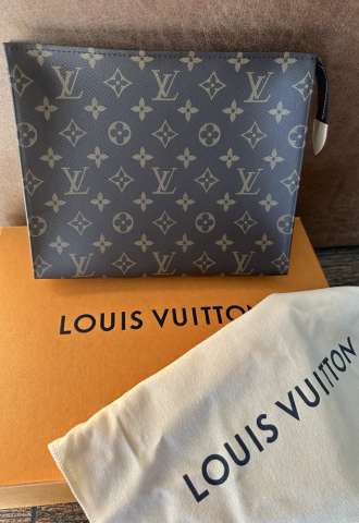 https://www.vipluxury.sk/Louis Vuitton pouch 26 toiletry