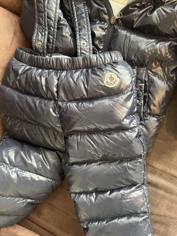 Moncler kombinéza