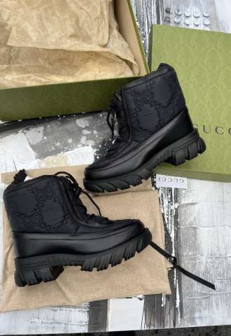 https://www.vipluxury.sk/Gucci zimní černé boty