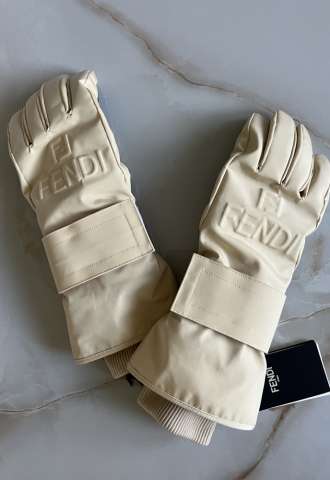 https://www.vipluxury.sk/Fendi damske lyziarske rukavice