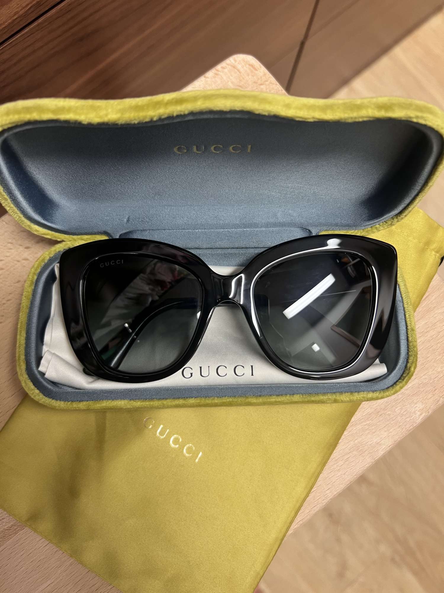Gucci sluneční brýle