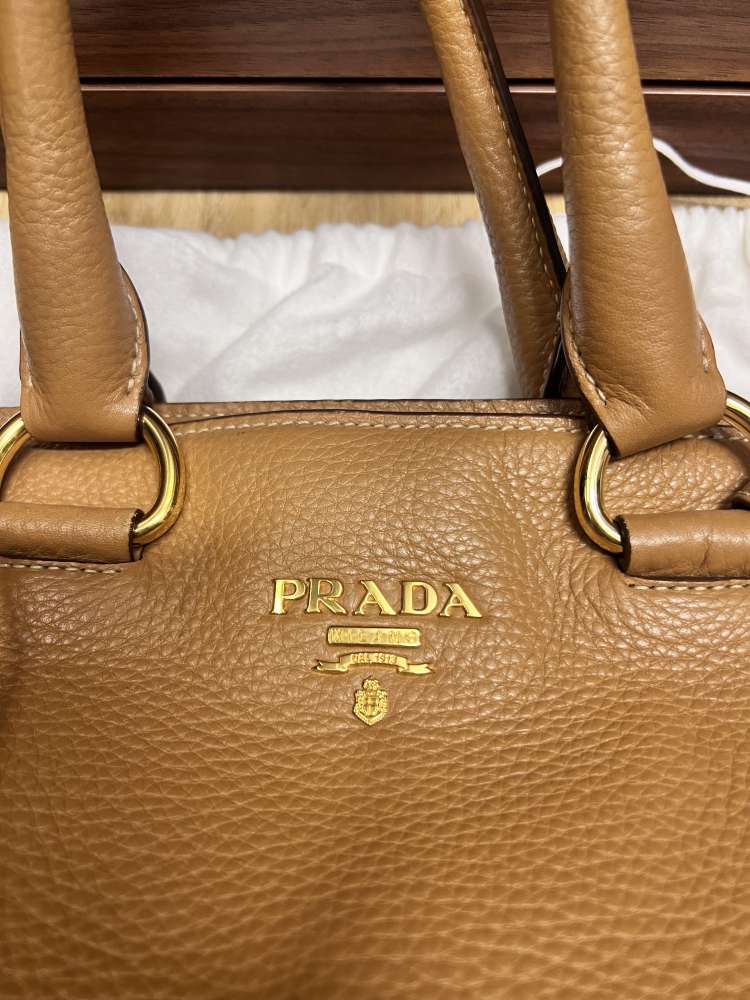 Prada kabelka