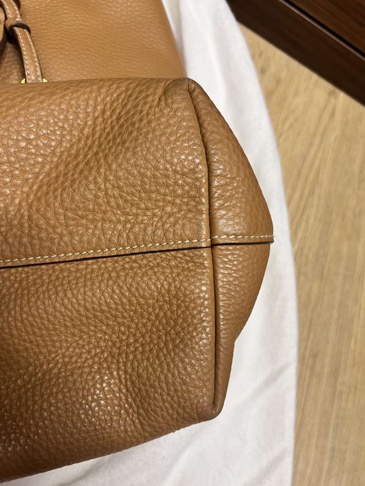 Prada kabelka