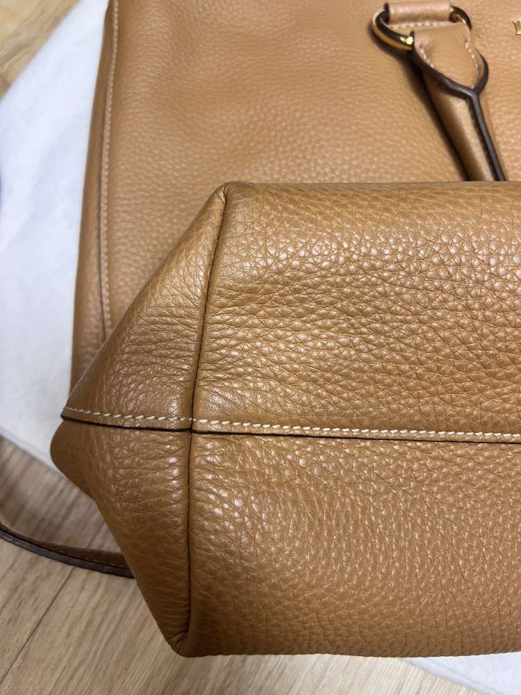 Prada kabelka