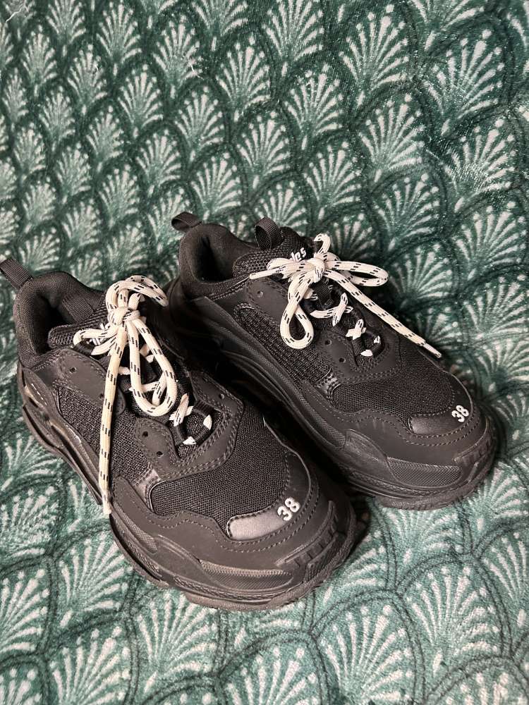 Balenciaga Triple S