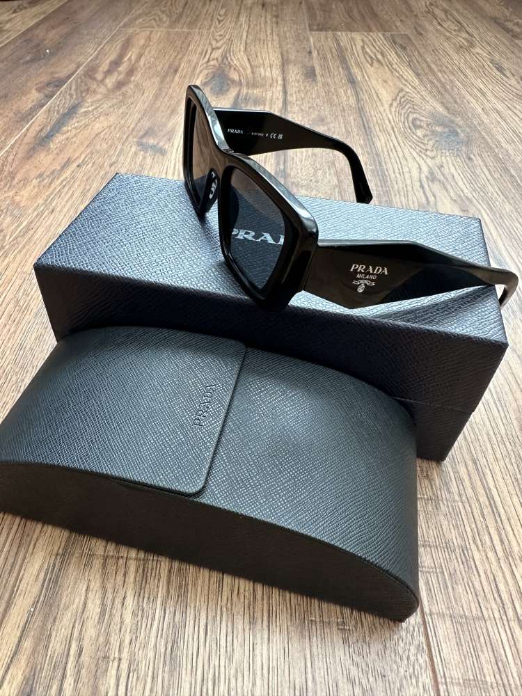 Prada okuliare