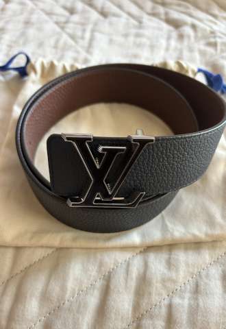 https://www.vipluxury.sk/Louis Vuitton new belt TILT 105 / 4 cm leather