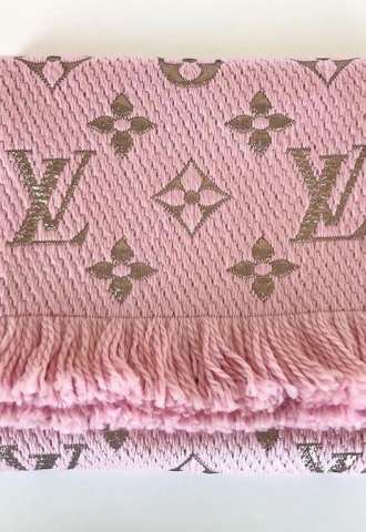 https://www.vipluxury.sk/Louis Vuitton šál