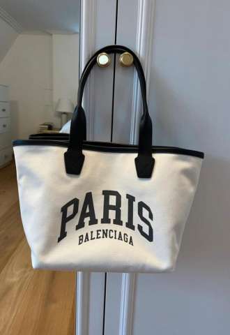 https://www.vipluxury.sk/Balenciaga shopper bag