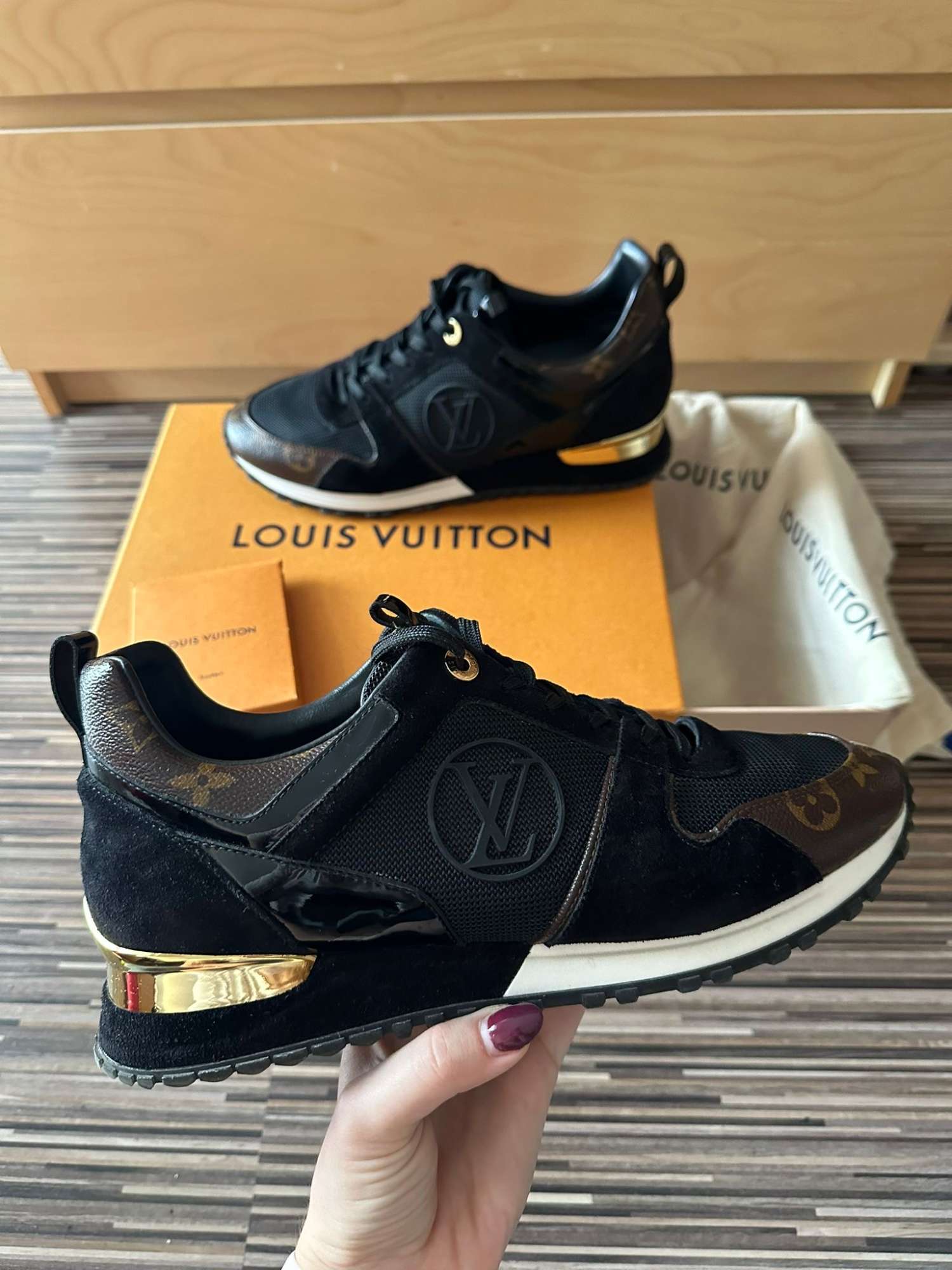 Louis Vuitton Run Away tenisky